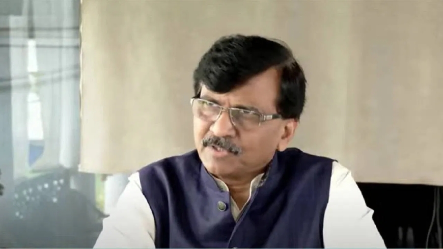 संजय राऊत: 'तुम्ही बूट चाटण्याचे काम करा, आमच्यात अडकू नका', संजय राऊत यांचा माजी सहकाऱ्यांवर जोरदार हल्ला