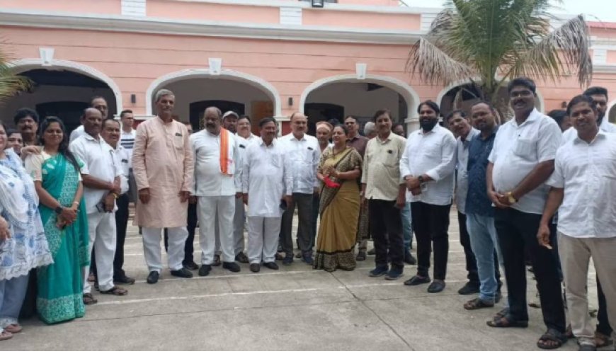 जनसुरक्षा कायद्याच्‍या विरोधात काँग्रेसची निदर्शने
