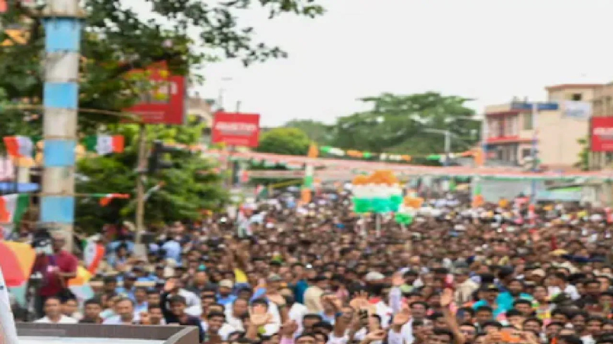 महाराष्ट्रात राहण्याची गरज नाही, परत या', या राज्याच्या मुख्यमंत्र्यांचे आवाहन "आमचे कोणत्याही भाषेशी कोणतेही वैर नाही. मी कोणत्याही भाषेविरुद्ध नाही.