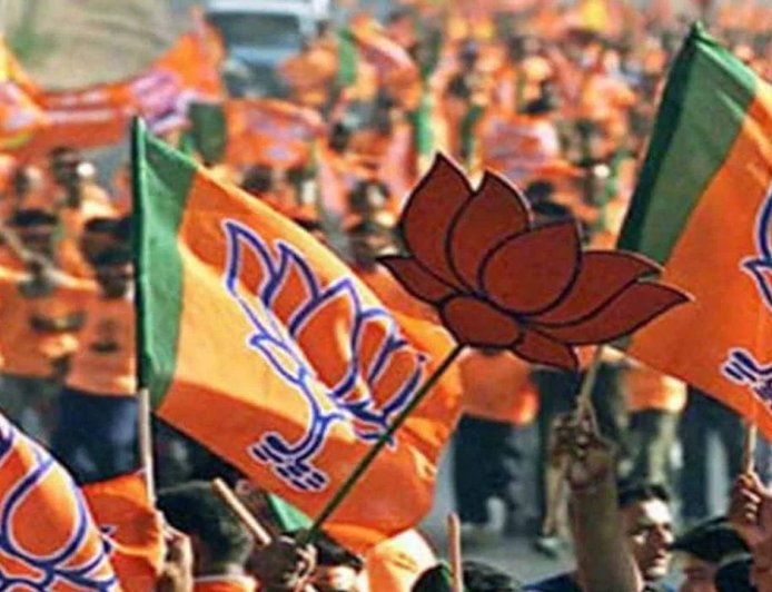 Maharashtra Municipal Election 2026 : मोठी बातमी! युती तुटली, थेट घोषणा, भाजपला मोठा धक्का