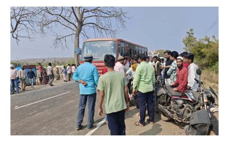 तिवासा-कुऱ्हा रस्त्यावर भीषण अपघात