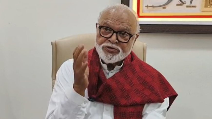 विमानात बसलो, दोन्ही इंजिन सुरु झाले अन् अचानक…; हवेत उडण्यापूर्वीच छगन भुजबळांसोबत काय घडलं?