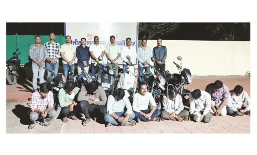 घरातील जुगार अड्ड्यावर छापा, ९ जणांना अटक