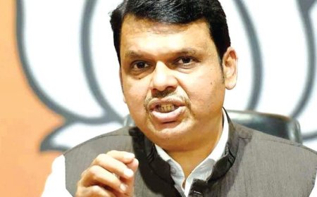 अशोक खरात हे महिलांचे ब्रेनवॉश करायचे