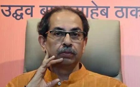 मोठी बातमी! शिवसेना ठाकरे गटात मोठा भूकंप, नेत्याने सोडली उद्धव ठाकरेंची साथ, शेकडो कार्यकर्त्यांसह भाजपात प्रवेश