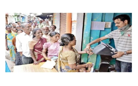 सरकारी शिधावाटप दुकानांमधून धान्याचे वितरण थांबले.