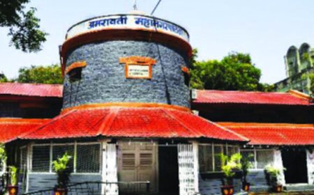 जन्म-मृत्यू विभागाच्या सुधारणेसाठी ७ पालिका कर्मचाऱ्यांची बदली करण्यात आली.