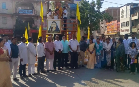 महात्मा ज्योतिबा फुले यांना विनम्र अभिवादन