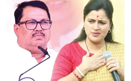 नवनीत राणा खूप लोकप्रिय आहे, ती आम्हाला लहान माणसे समजते.
