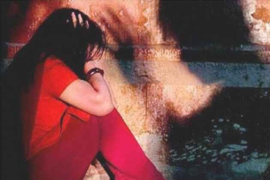दारूच्या नशेत असलेल्या एसआरपीएफ जवानाने विवाहित महिलेचा विनयभंग केला.