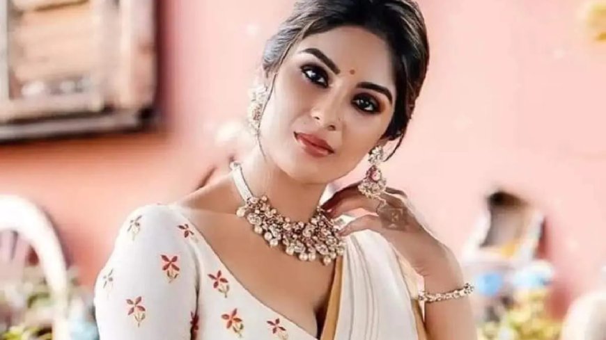 ना ऑडिशन, ना कोणतीही मेहनत, फक्त फेसबुकवरील फोटोमुळे बदललं नशीब, बनली टॉपची अभिनेत्री, सौंदर्या पाहून…