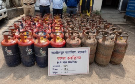 एच.पी. गॅस सिलिंडरच्या अवैध साठेबाजीवर तहसील प्रशासनाची धडक कारवाई