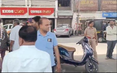 घुमंतू अतिक्रमणाविरोधात महानगरपालिकेची संयुक्त कारवाई; 1 ट्रक भंगार साहित्य जप्त