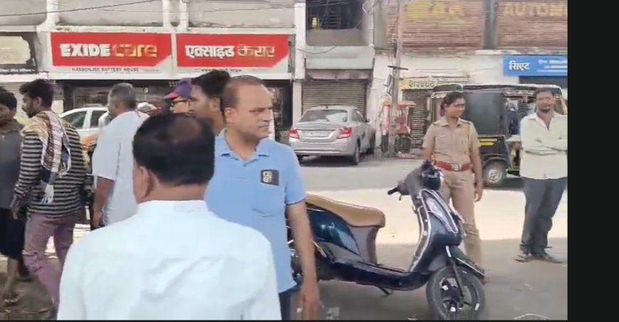 घुमंतू अतिक्रमणाविरोधात महानगरपालिकेची संयुक्त कारवाई; 1 ट्रक भंगार साहित्य जप्त