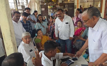 एसटी स्मार्ट कार्ड (NCMC) पंजीकरण शिविर का विधायक सुलभाताई खोडके ने किया निरीक्षण